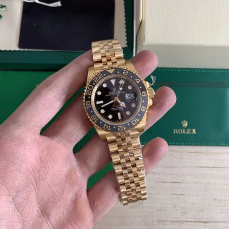 GMT-Master II 40 mm Black Dial 126718GRNR