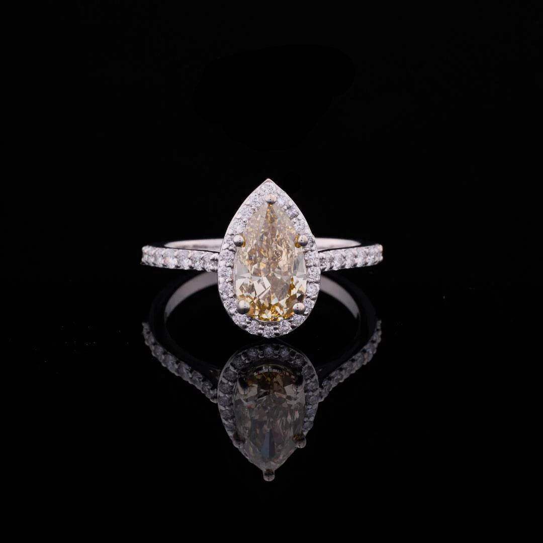 2 Carat Pear Cut Moissanite Wedding Ring – Iced Out Band in 925 Silver - Aventus