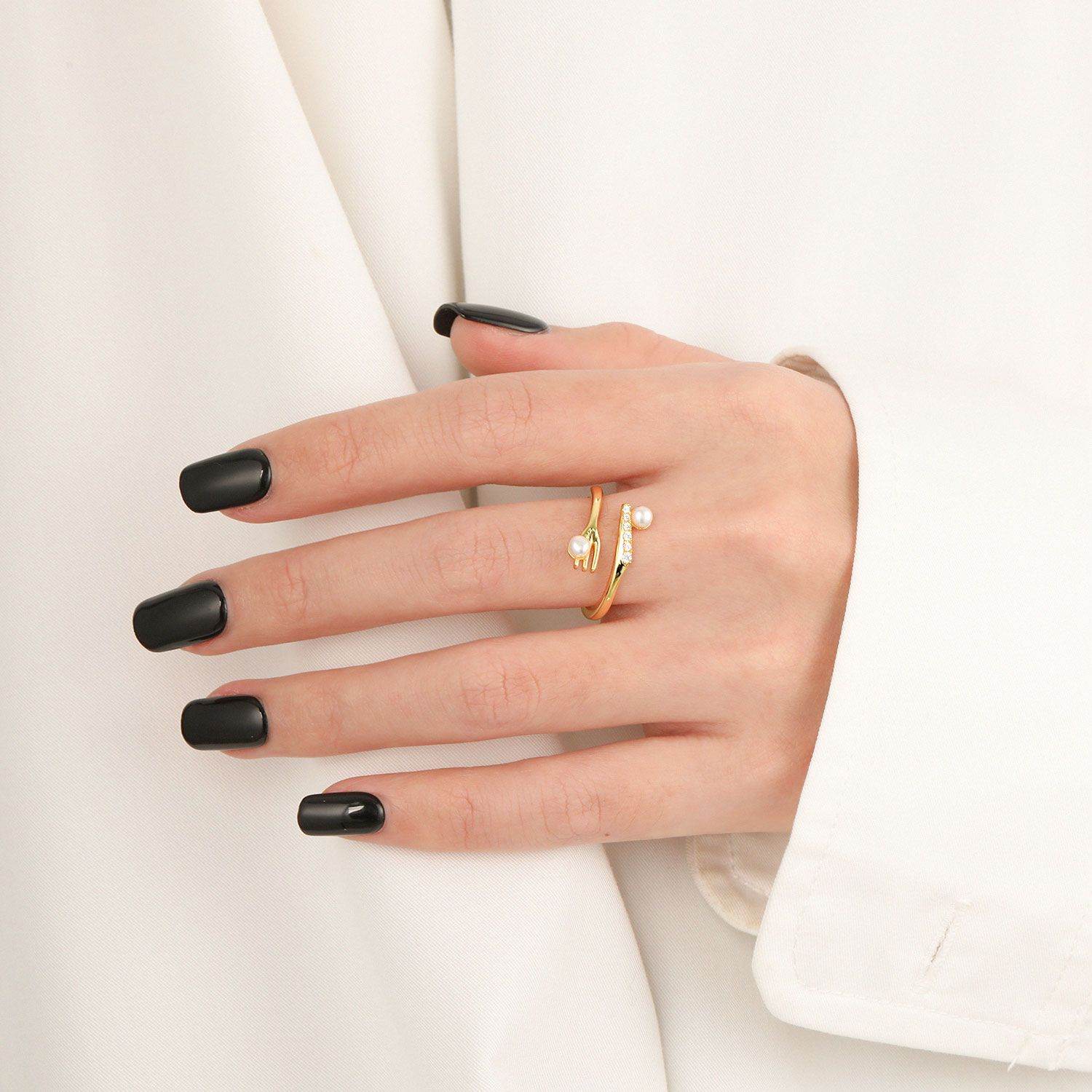 Pearl & Pave Open Ring - Aventus