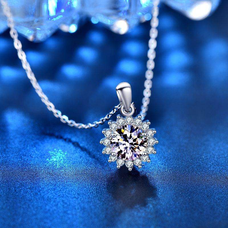 Gemmed Sunflower Necklace - Aventus