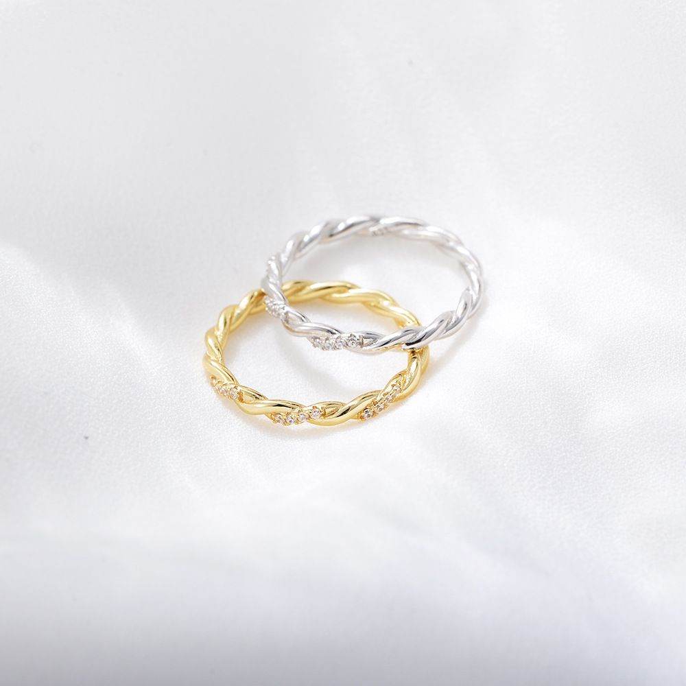 Twisted Eternity Ring - Aventus