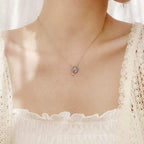 Daisy Flower Necklace - Aventus