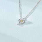 Daisy Flower Necklace - Aventus