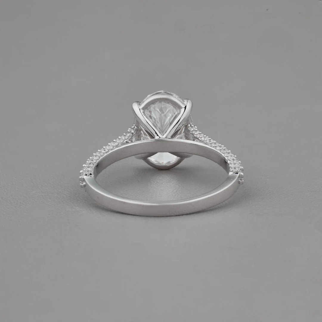 3 Carat Oval Cut Moissanite Engagement Ring – D Color VVS Diamond Alternative