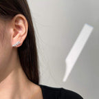 Linear Diamond Stud Earrings - Aventus