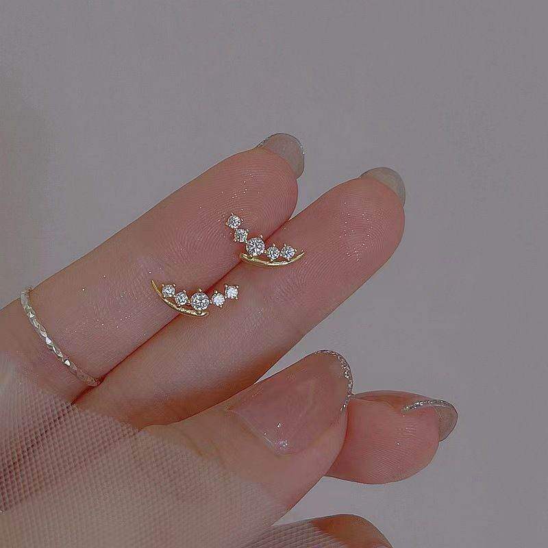 Crescent Sparkle Earrings - Aventus