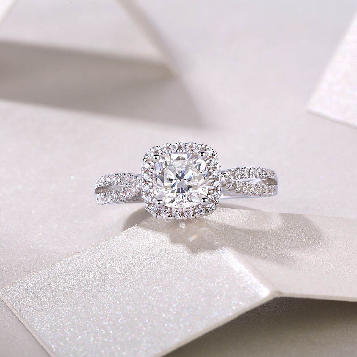 Cushion Halo Pave Ring - Aventus