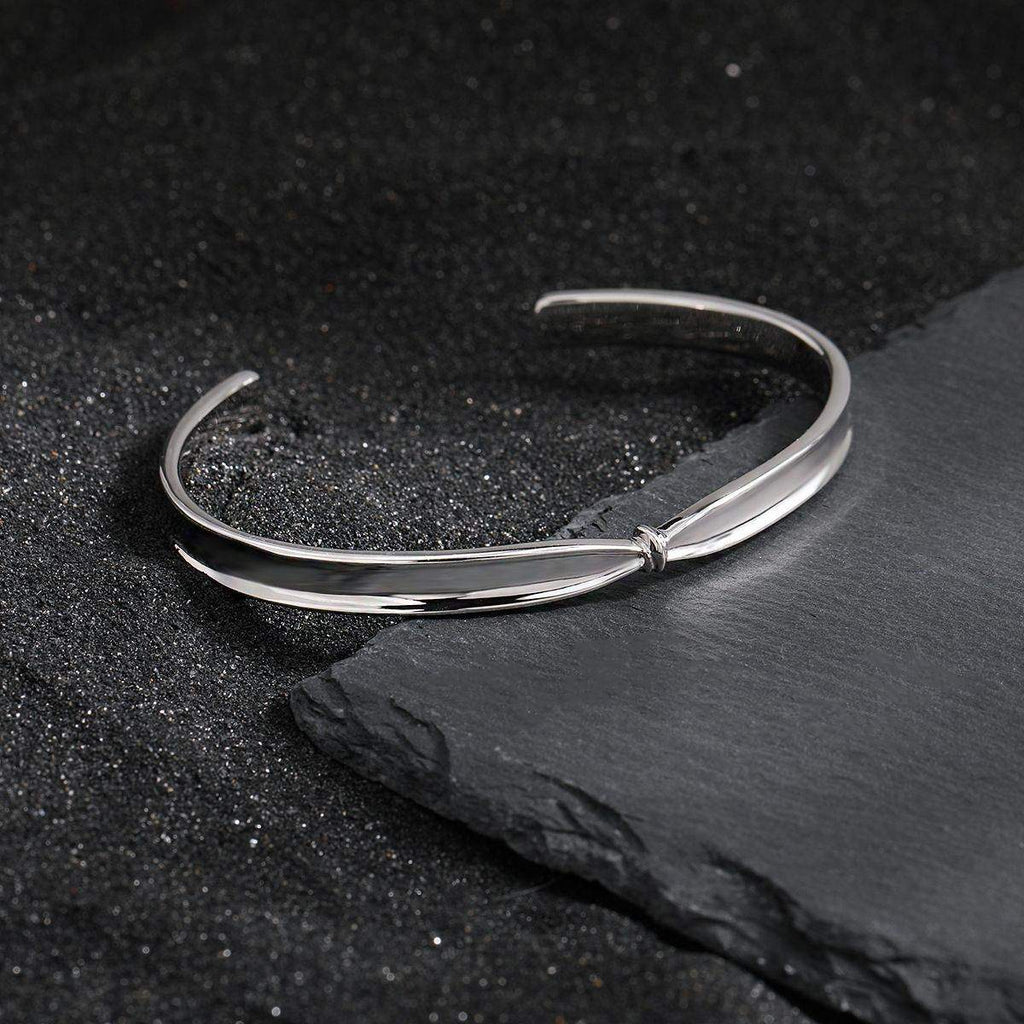 Knotted Cuff Bracelet - Aventus