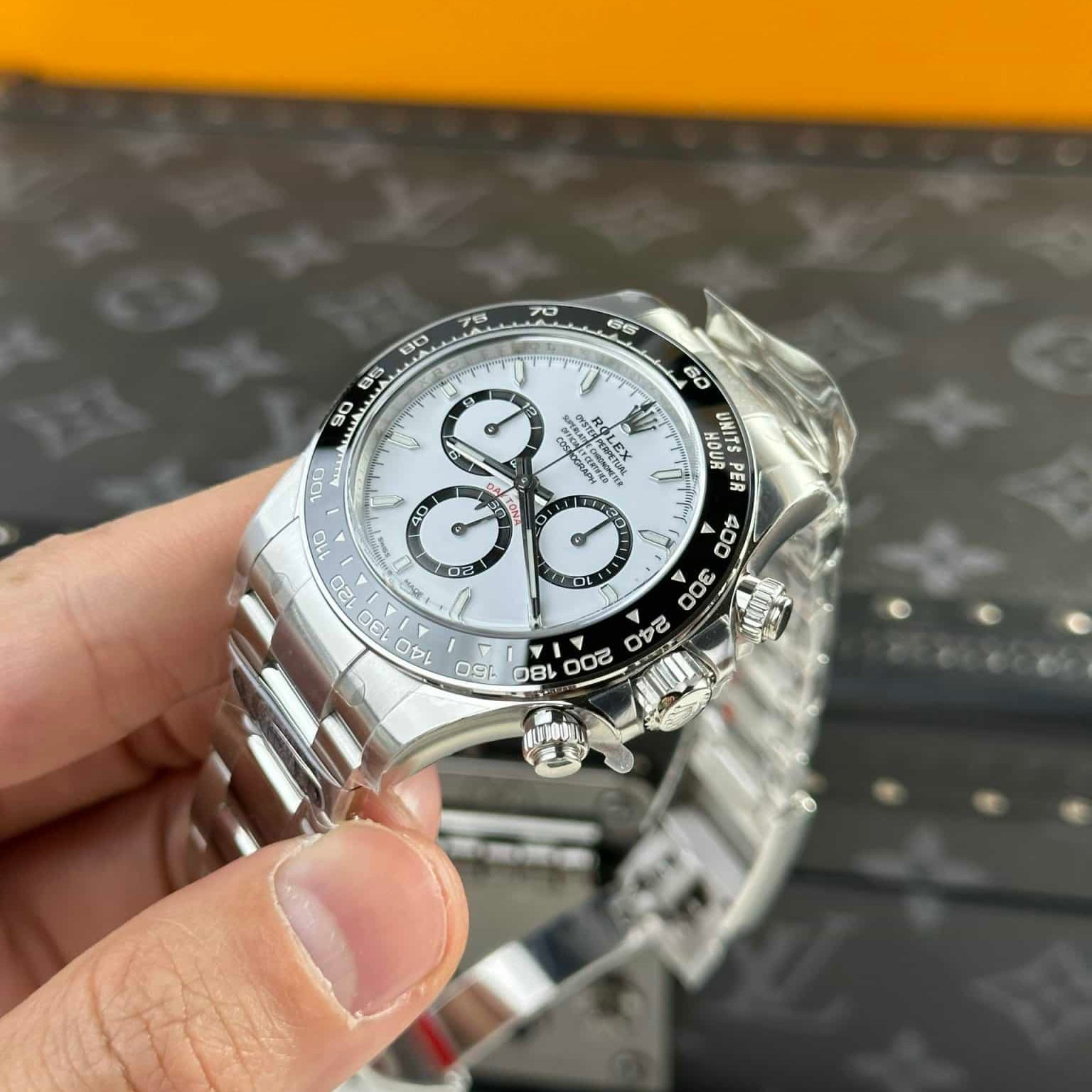 Daytona “Panda” 40mm White Dial 116500LN