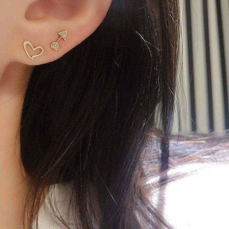 Arrow Heart Piercing Stud Earrings - Aventus