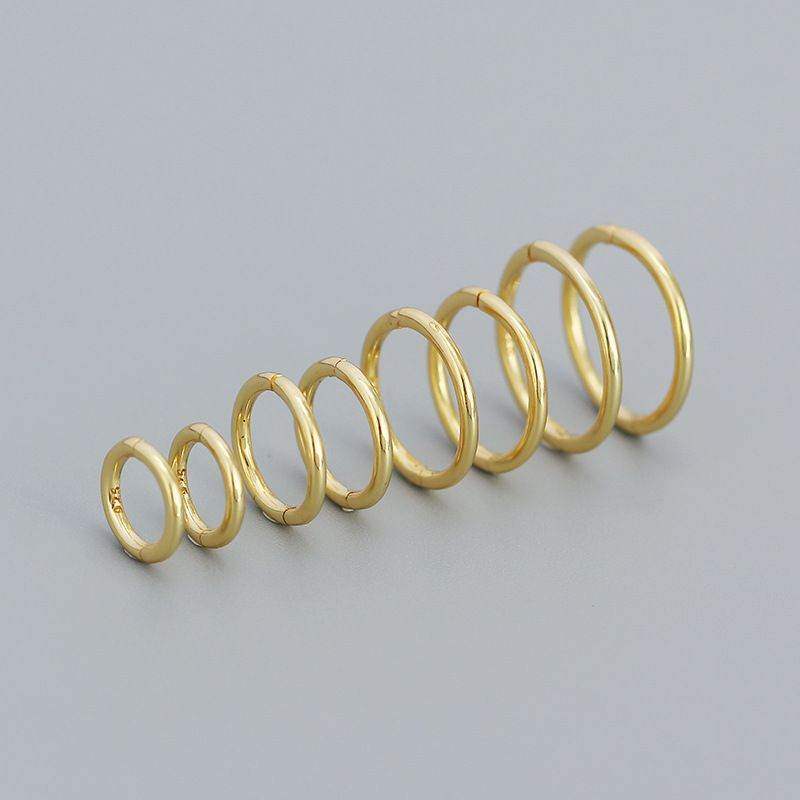 Circle Huggie Hoop Earrings - Aventus