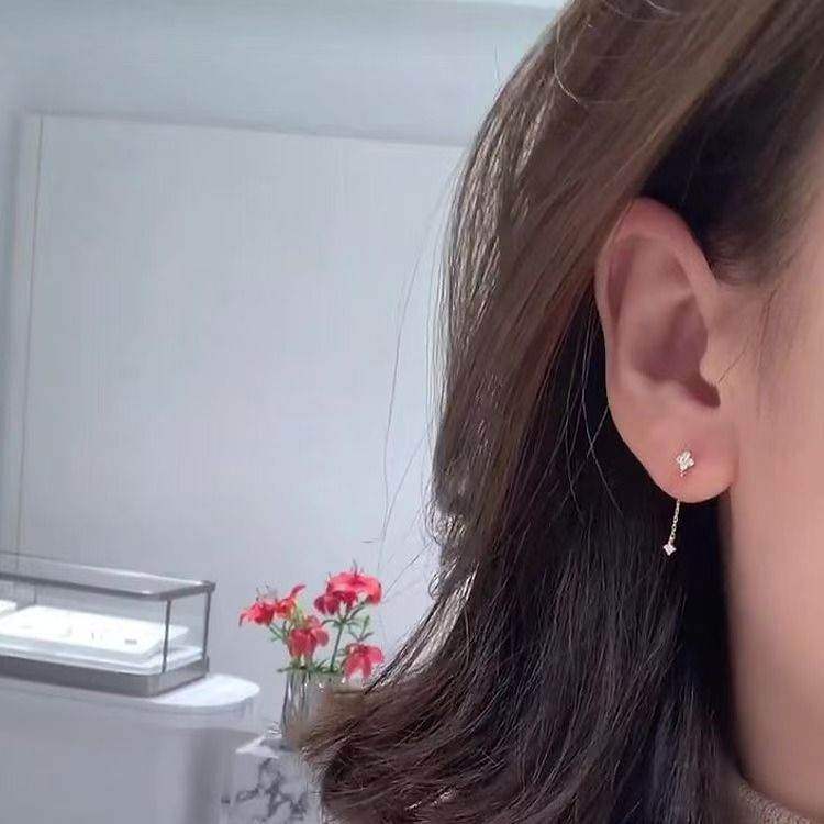 Dangling Clover Earrings - Aventus