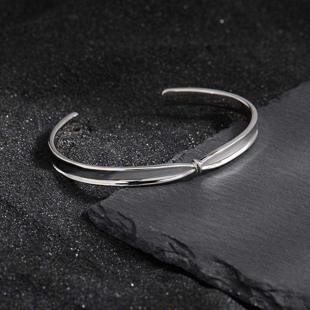 Knotted Cuff Bracelet - Aventus