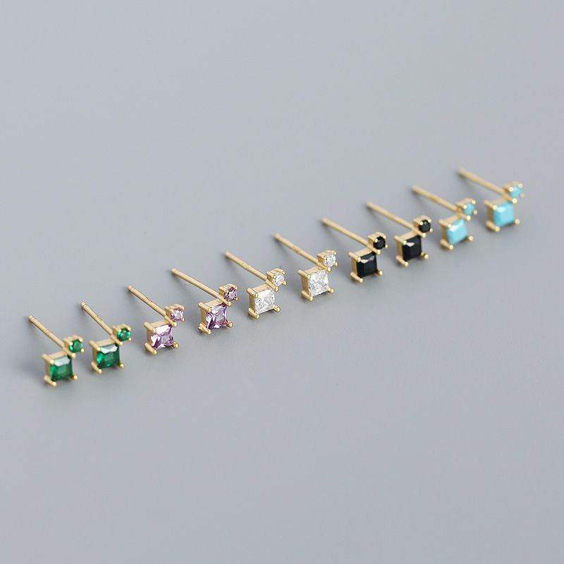 Mini Square Stud Earrings - Aventus