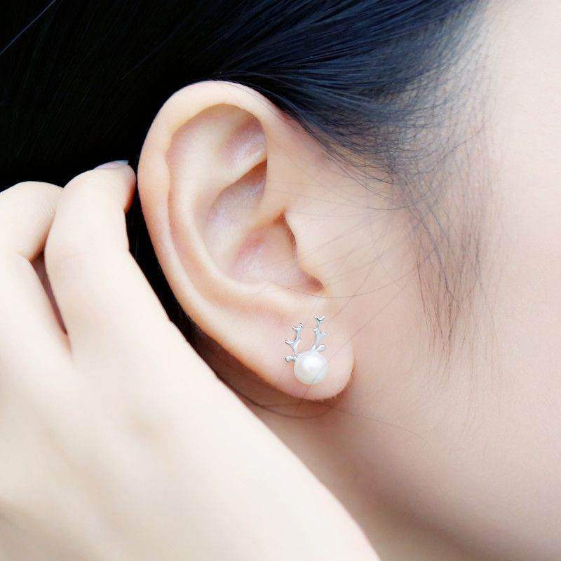 Natural Pearl Little Dear Stud Earrings - Aventus