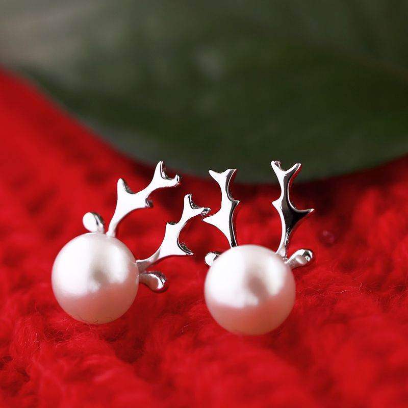 Natural Pearl Little Dear Stud Earrings - Aventus