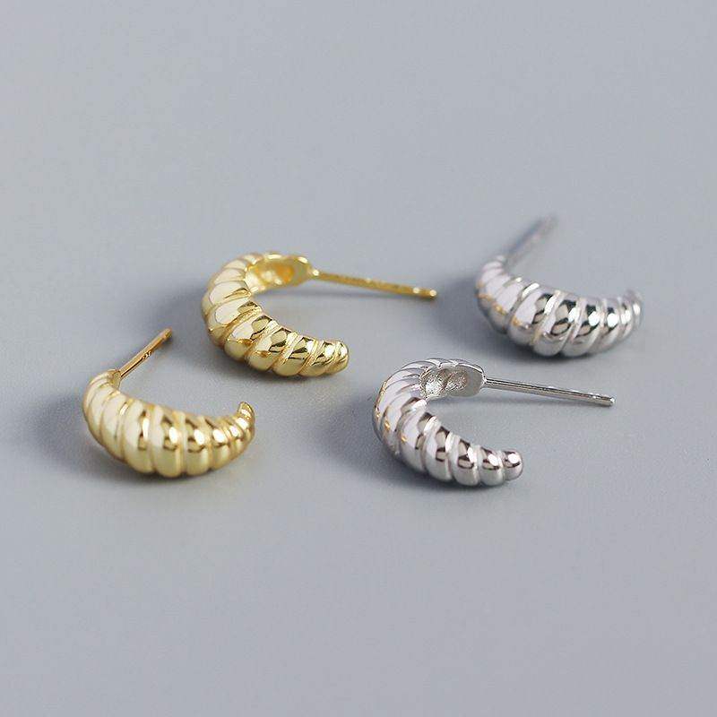 Ox Horn Studded Earrings - Aventus