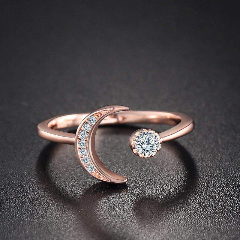 Pave Crescent Moon Ring - Aventus