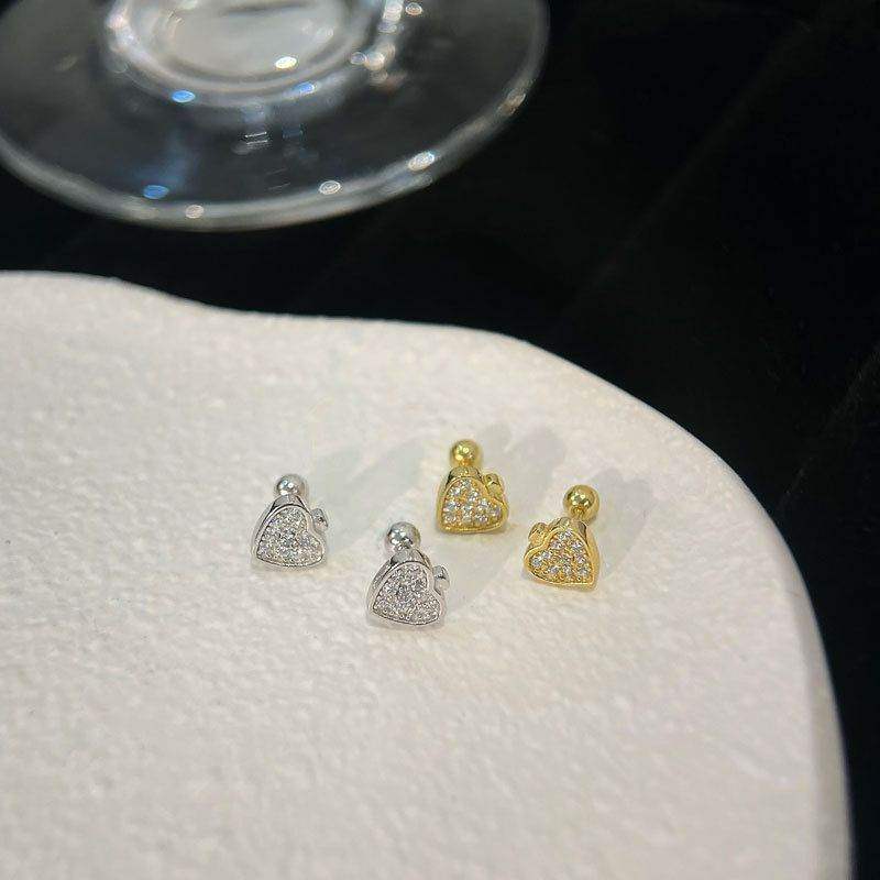 Pave Heart Stud Earrings - Aventus