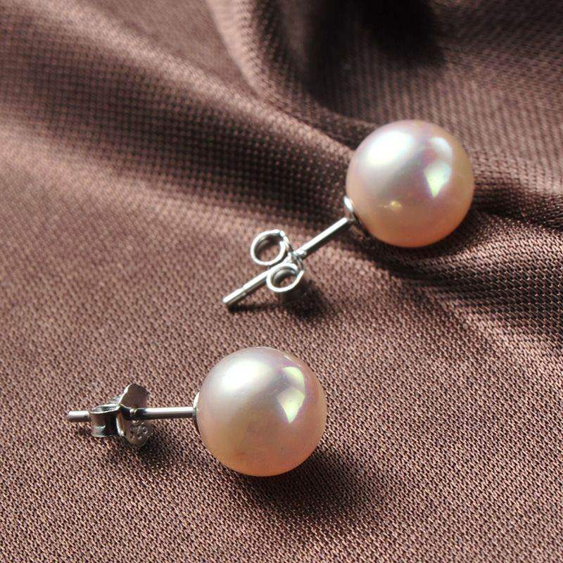 Pearl Stud Earrings - Aventus