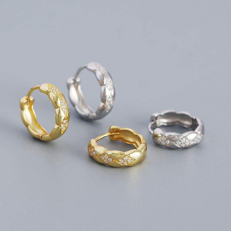 Rhombus Paved Huggie Earrings - Aventus