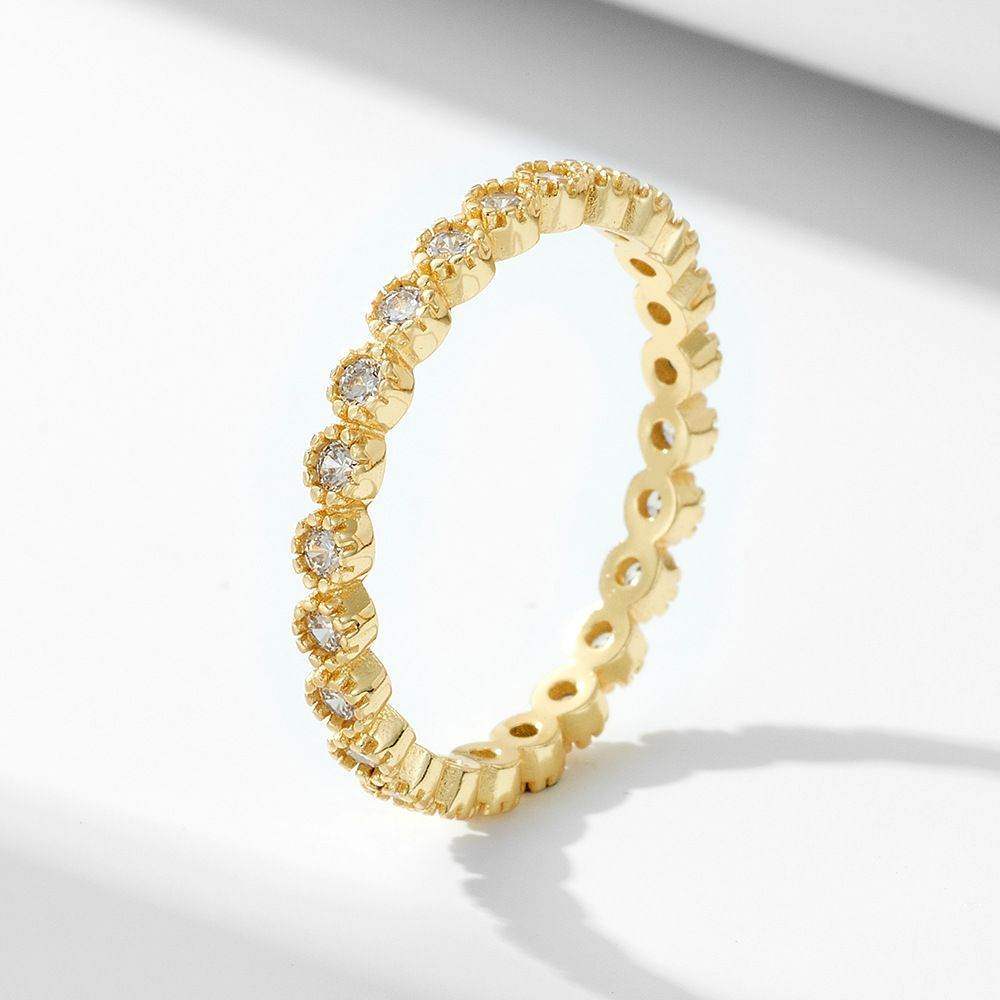 Round Diamond Eternity Band - Aventus