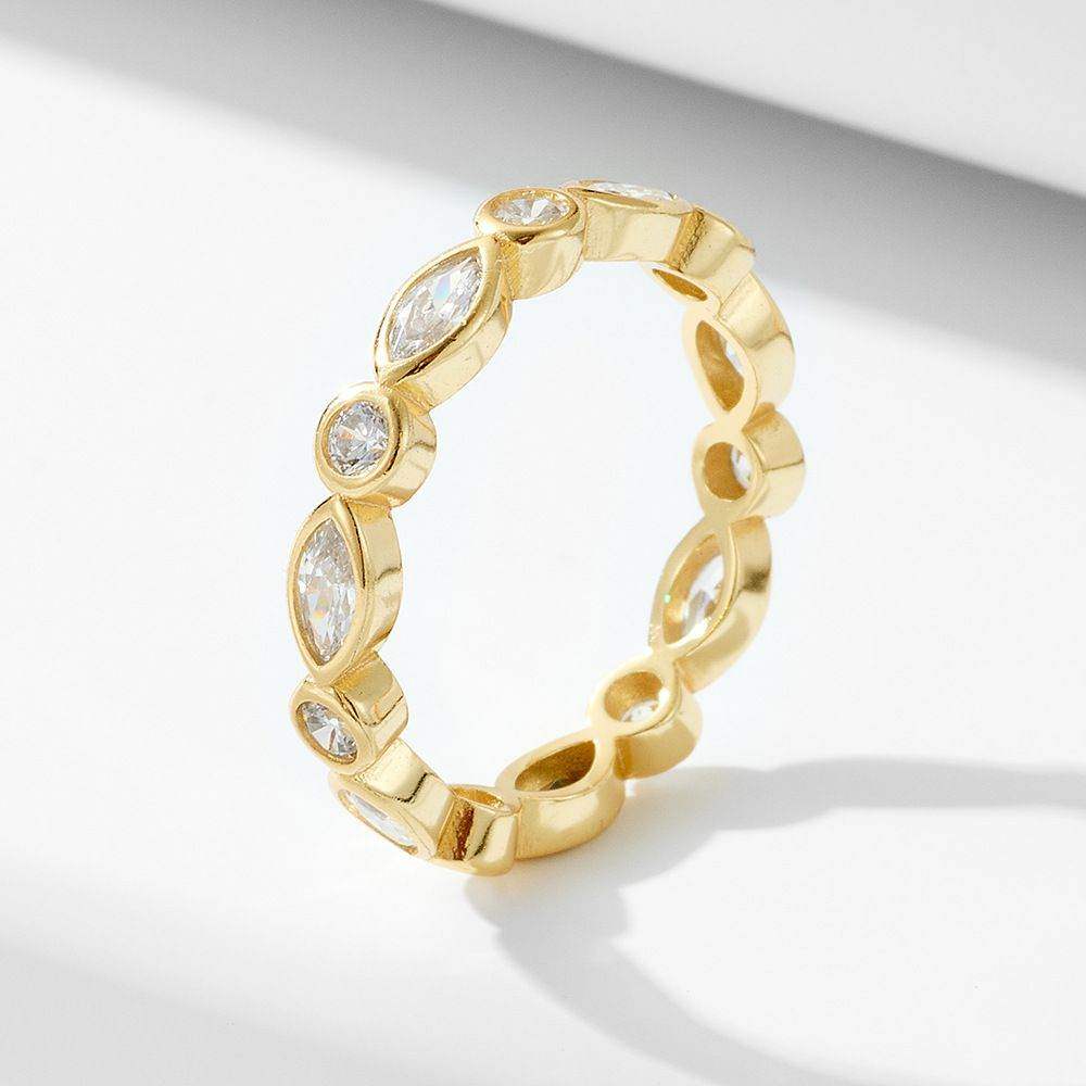 Round Oval Eternity Ring - Aventus