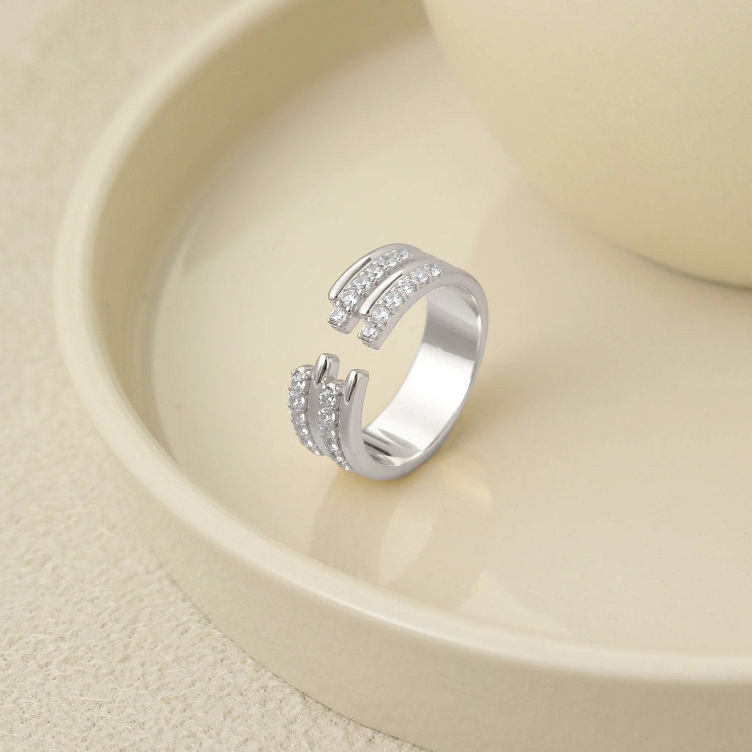 Gold Pave Tri-Band Ring - Aventus