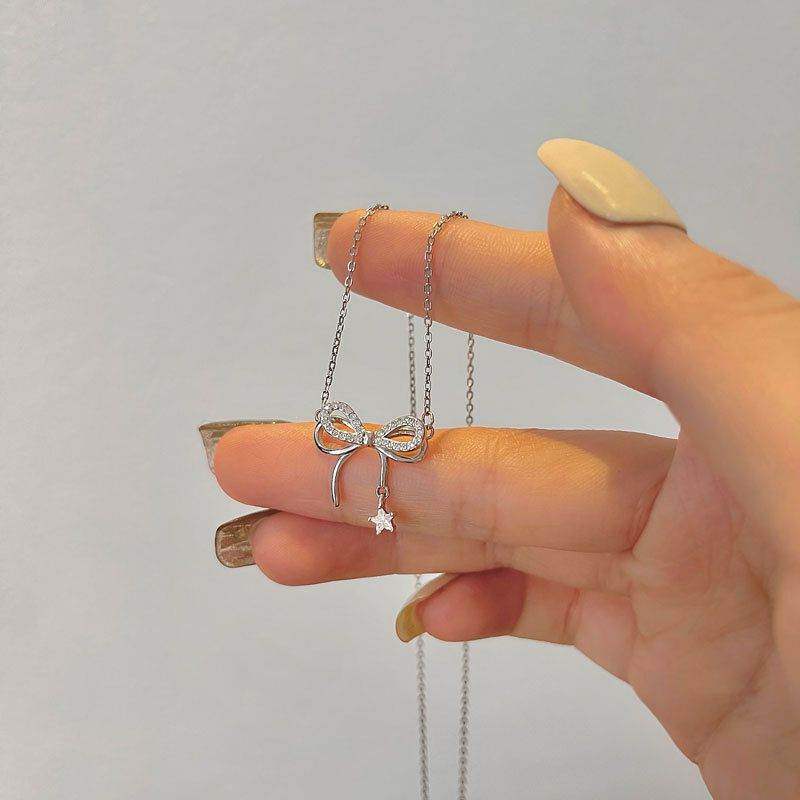 Star Bow-tie Necklace - Aventus